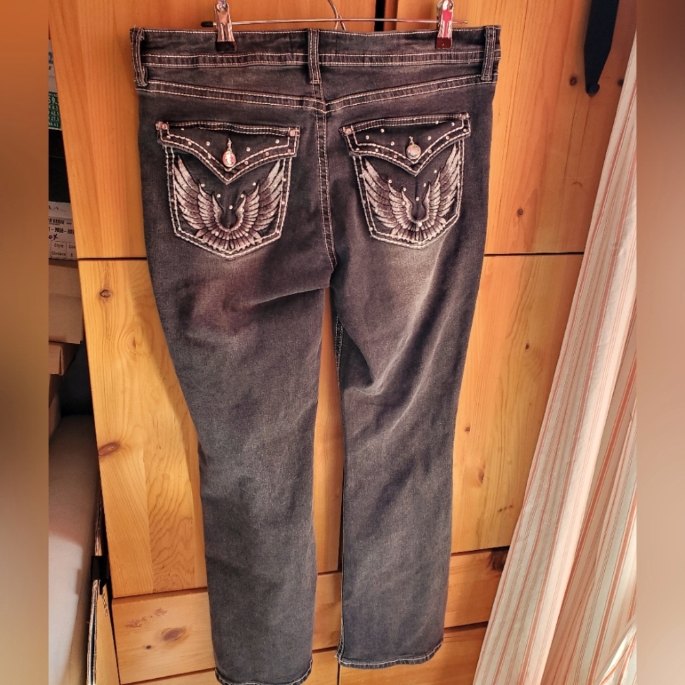 Refuge Denim Women's Soft Black Straight  Jeans With Embroidered Pockets Sz 11